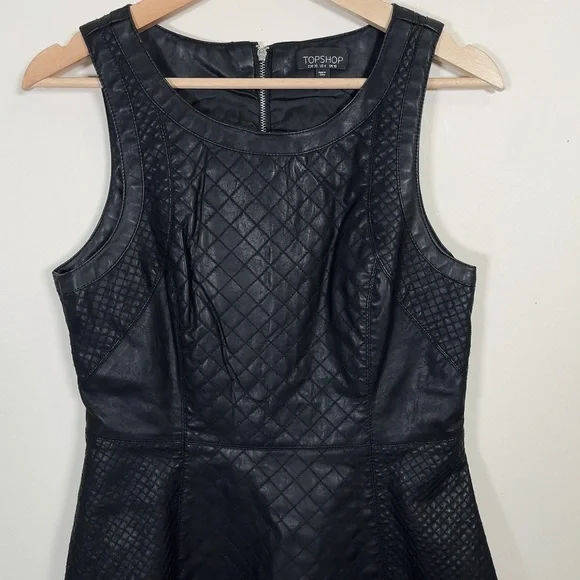TOPSHOP | FAUX LEATHER SLEEVELESS DRESS - Picture 3 of 13
